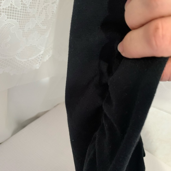 Isabel & Ingrid - Picture 4 of 4